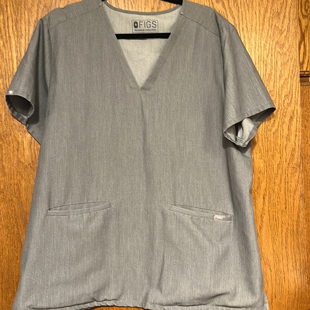 FIGS XXL graphite casma three pocket scrub top